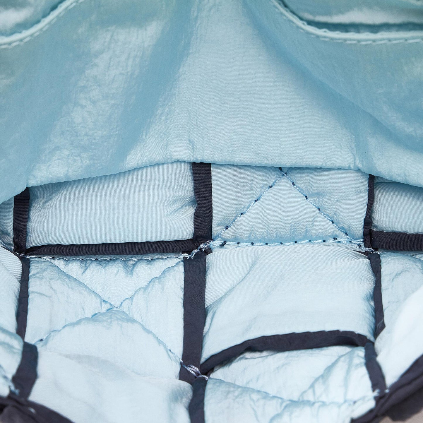 Bottega Veneta Padded Tech Cassette Crossbody (MLB-e9rzUL)