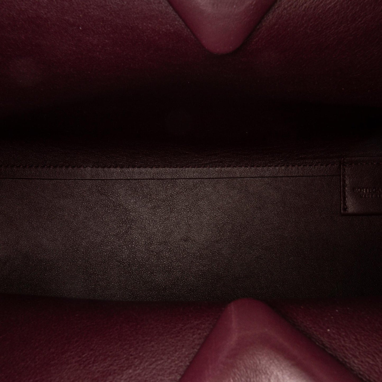 Bottega Veneta Point Leather Crossbody Bag (MLB-35749)