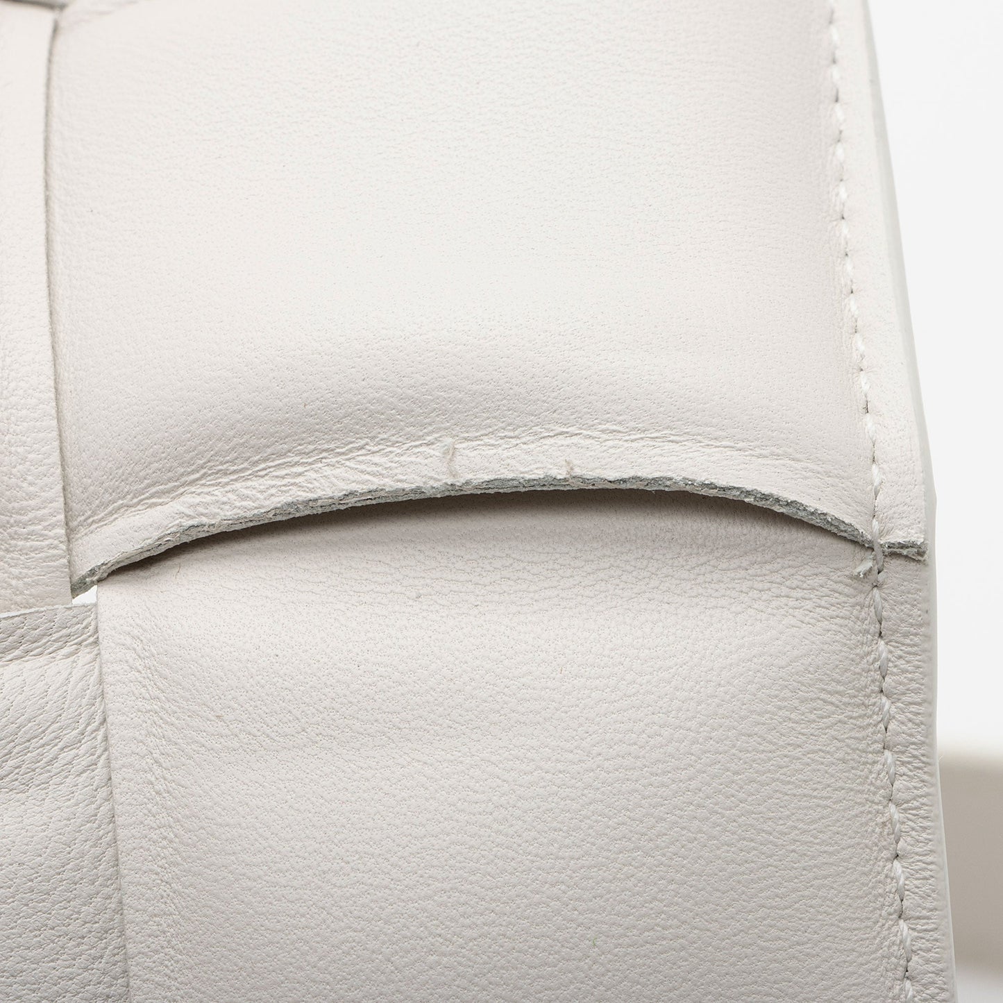 Bottega Veneta Puffed Leather Cassette Crossbody Bag (SHF-oCEDIg)