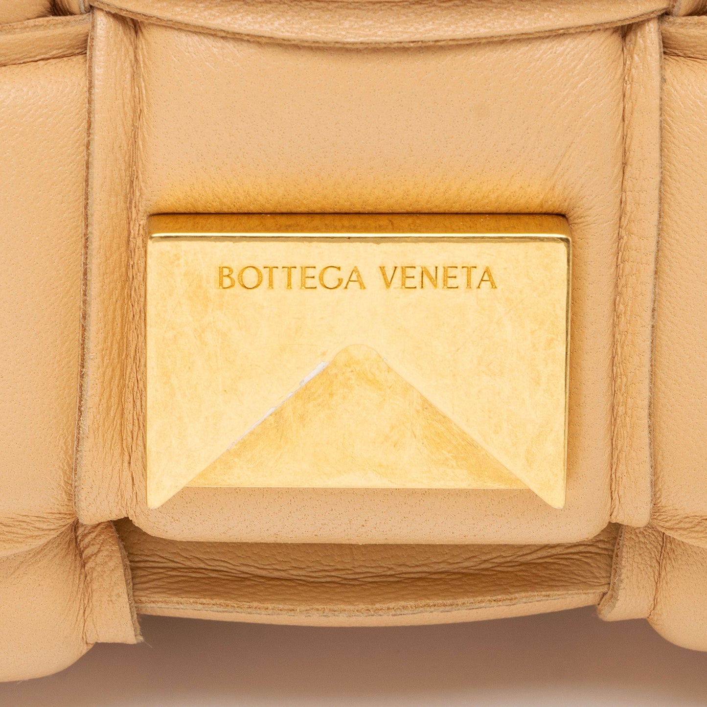 Bottega Veneta Puffed Leather Cassette Crossbody (SHF-1QQN5B)