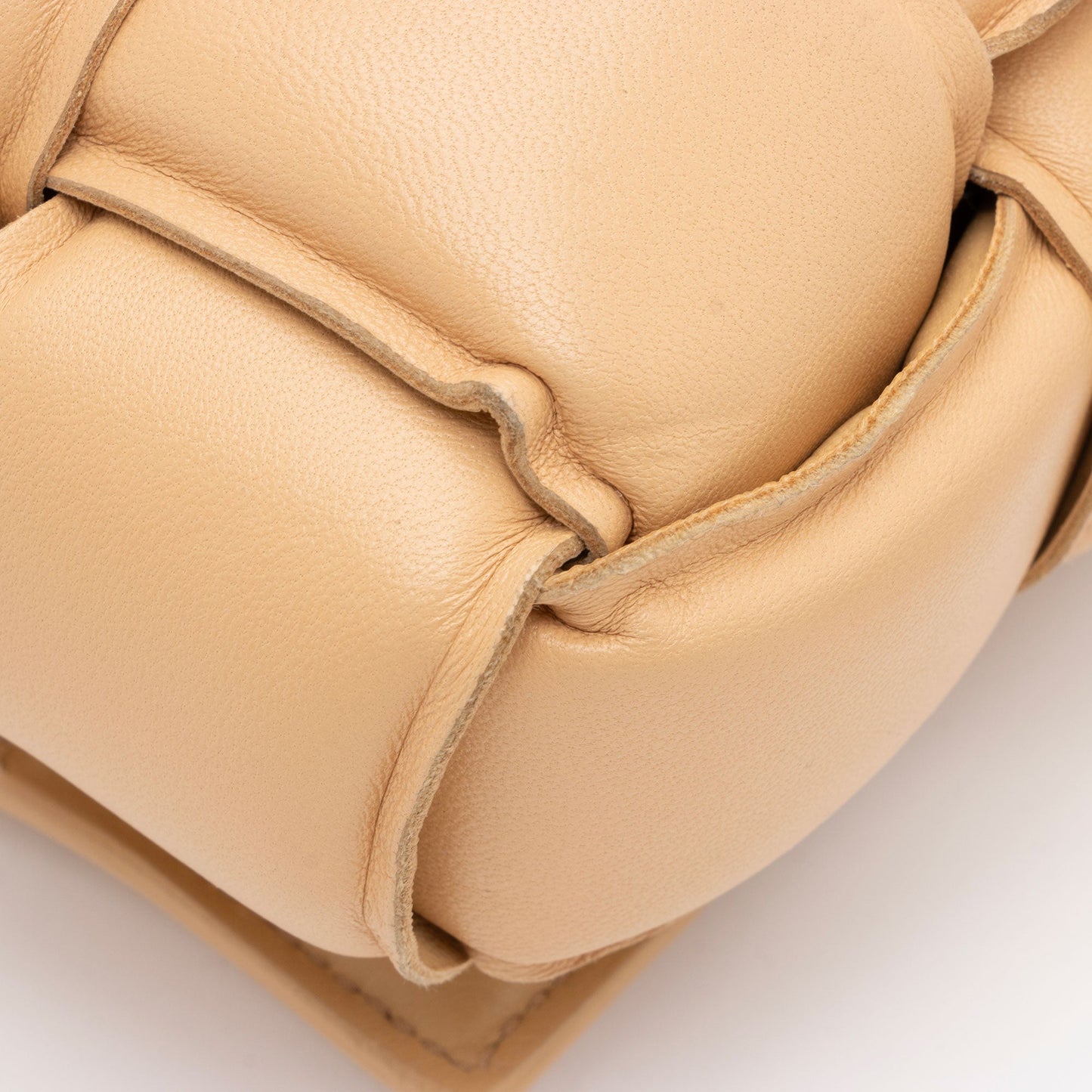 Bottega Veneta Puffed Leather Cassette Crossbody (SHF-1QQN5B)