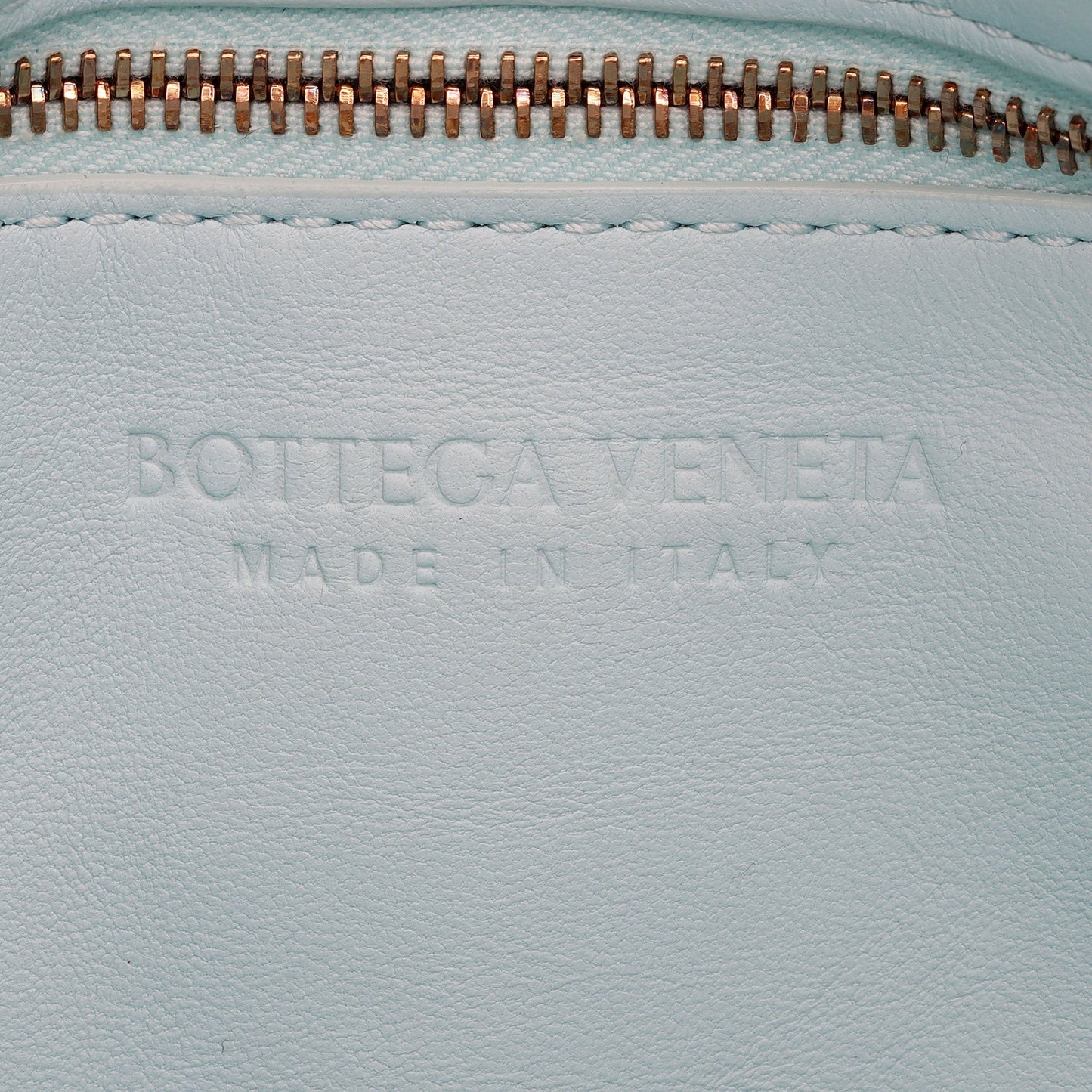 Bottega Veneta Puffed Leather Cassette Crossbody (SHF-WwMbsR)