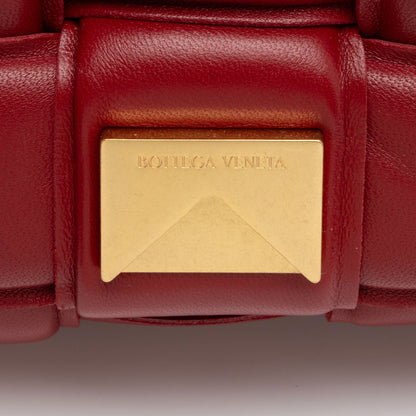 Bottega Veneta Puffed Leather Cassette Crossbody (SHF-WyihDy)