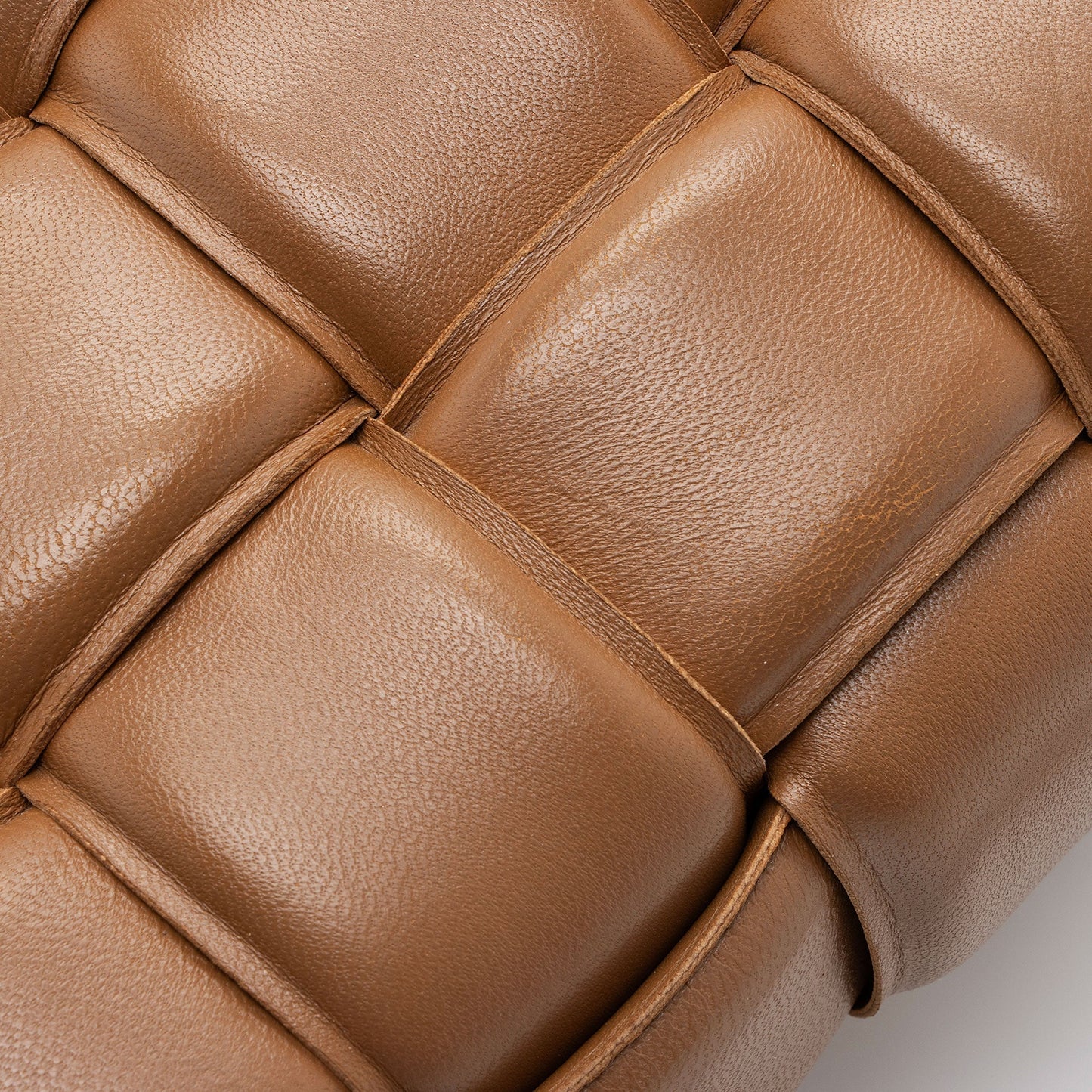 Bottega Veneta Puffed Leather Cassette Crossbody (SHF-pZjH9O)