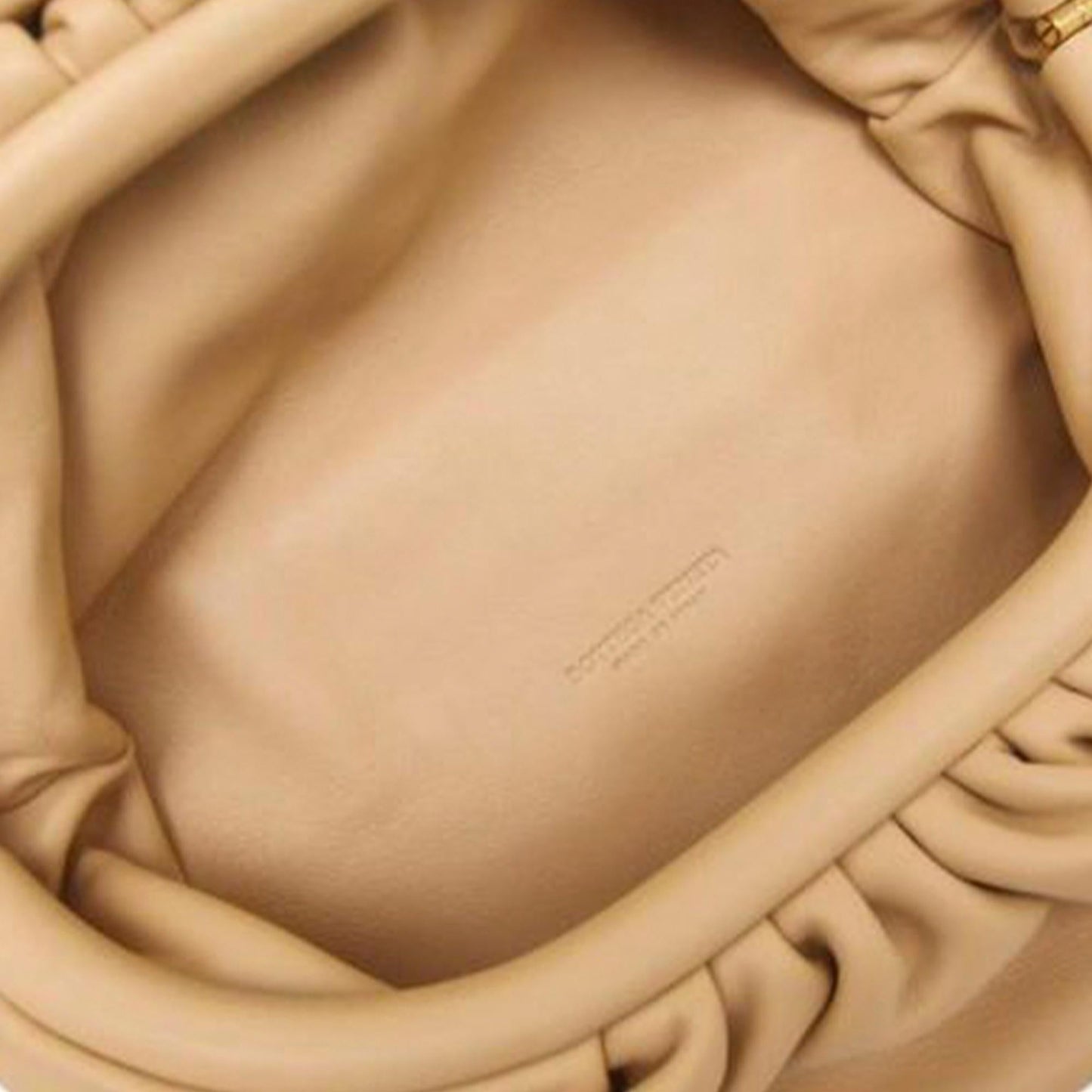 Bottega Veneta The Chain Pouch Leather Crossbody Bag (MLB-tHxCF6)