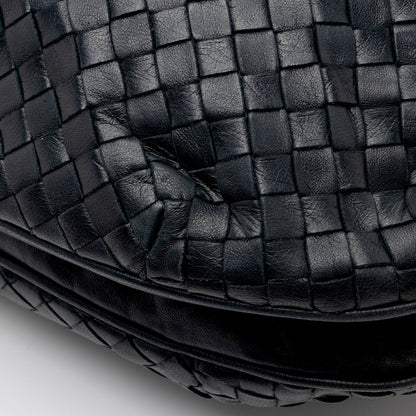 Bottega Veneta Vintage Intrecciato Nappa Drawstring Crossbody (SHF-oaFdRX)