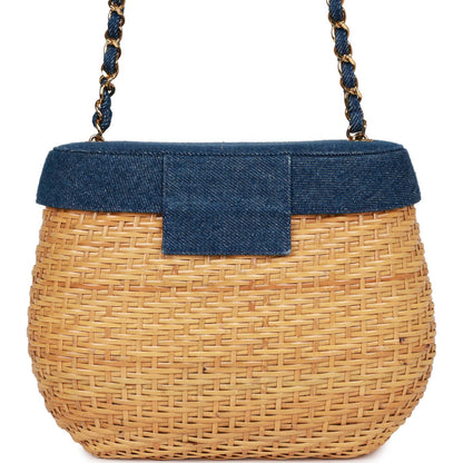 Chanel Luxury Leather Gold Handbag Leather