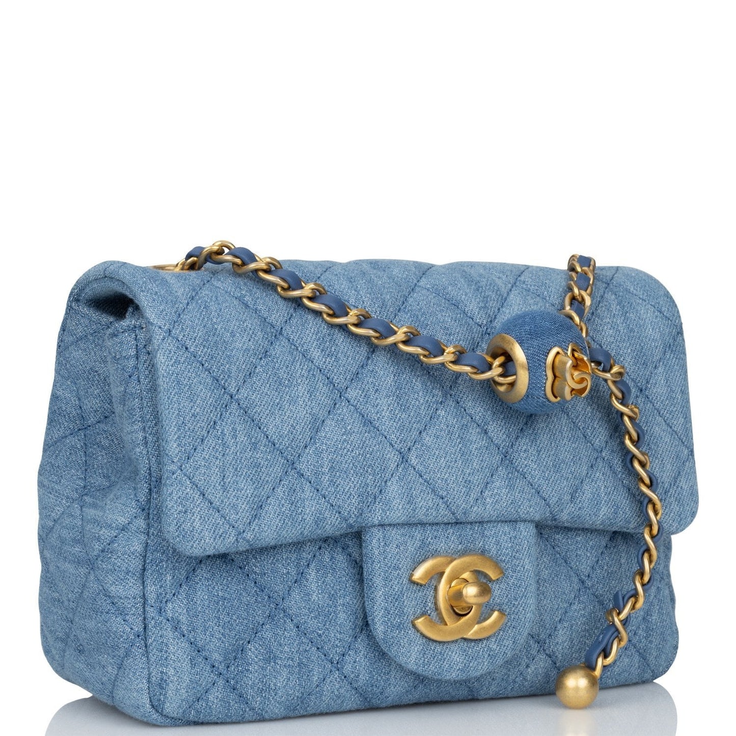 Chanel Luxury Leather Gold Shoulder Bag Style 2