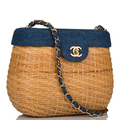 Chanel Luxury Leather Gold Handbag Style 2