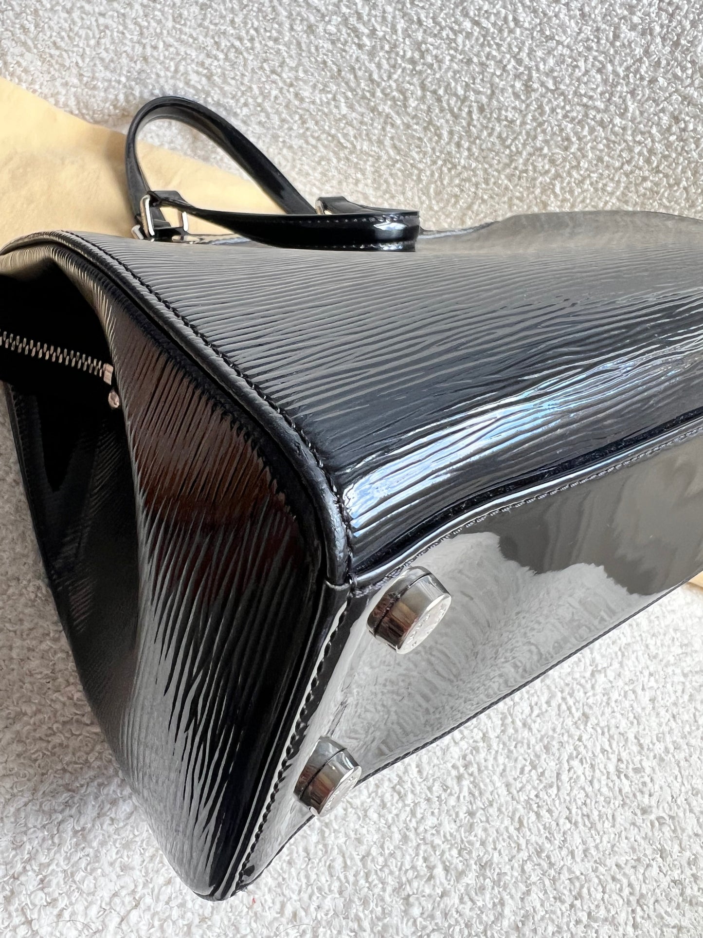 Louis Vuitton Brea MM in Epi Leather (RRP £1650)