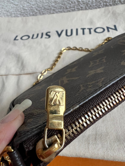 Louis Vuitton Multi Pochette Accessoires Rose Chiaro (RRP £2030)