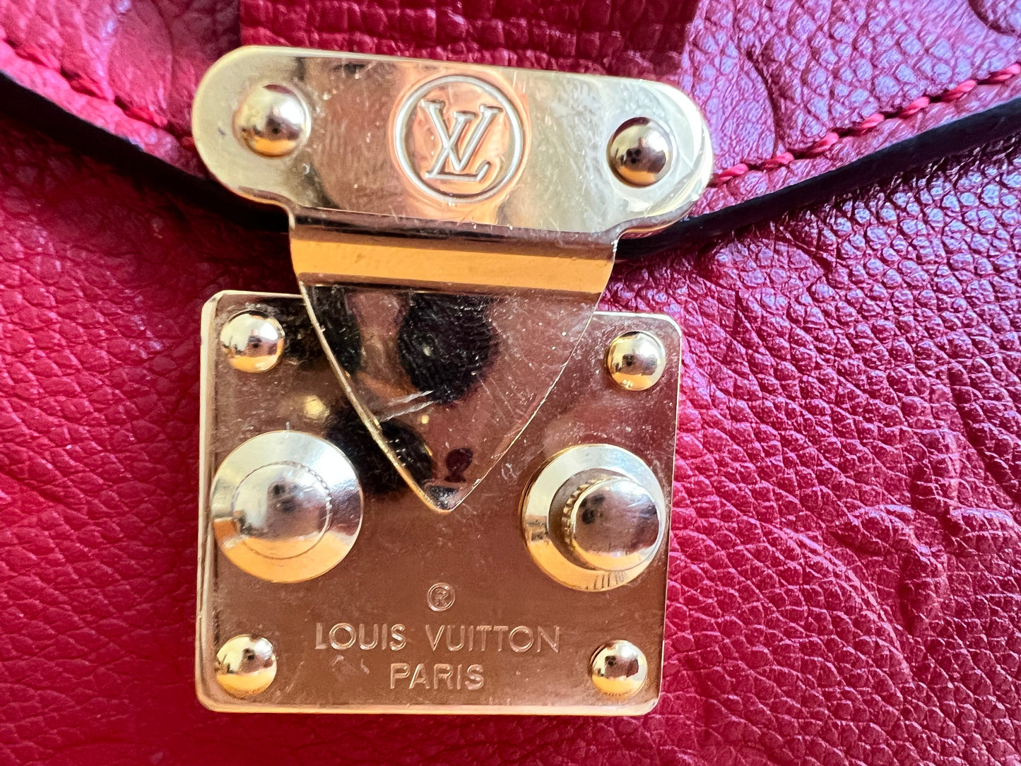 Louis Vuitton Pochette Metis Red Empreinte (RRP £2,130)