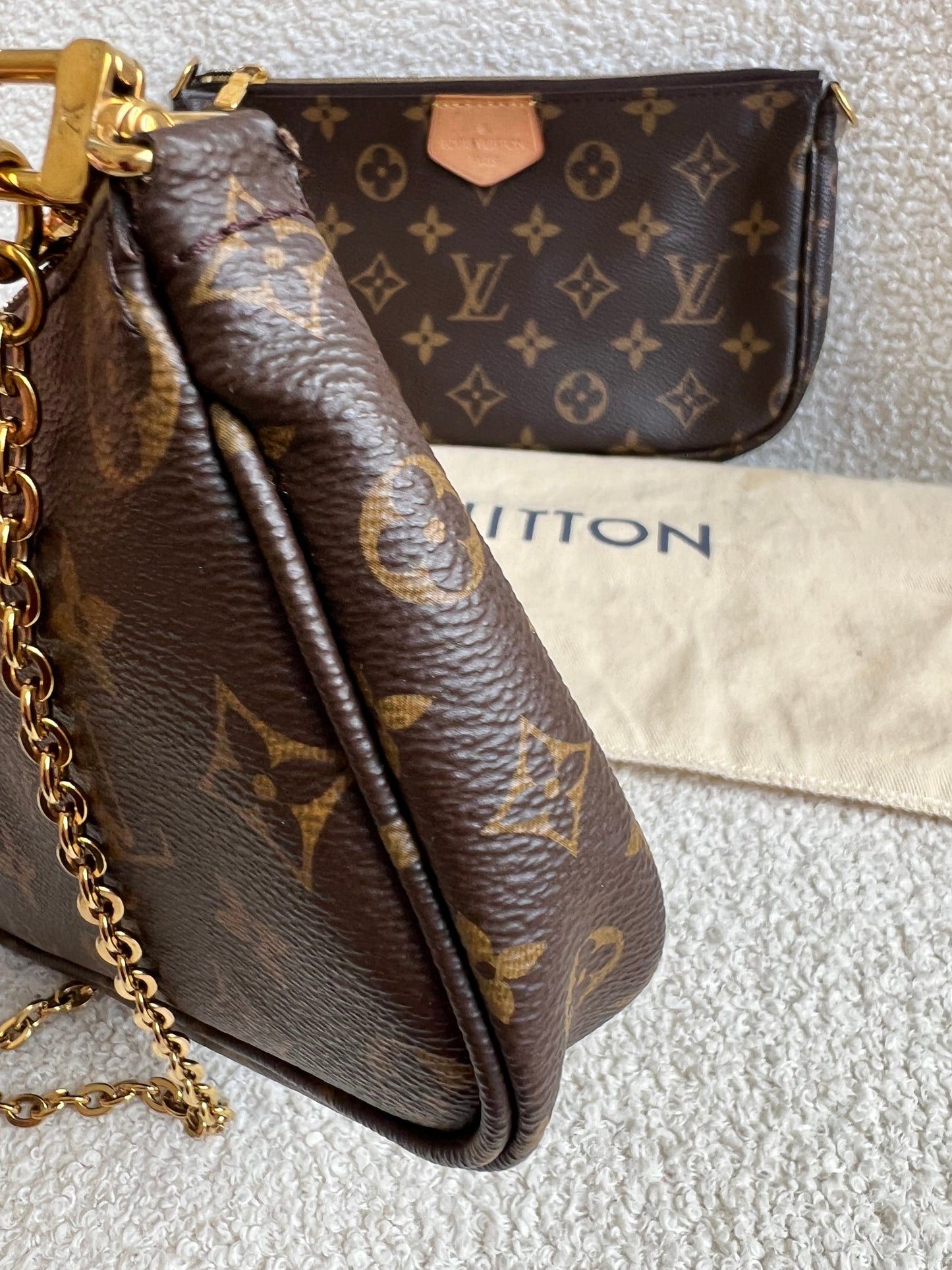 Louis Vuitton Multi Pochette Accessoires Khaki (RRP £2070)