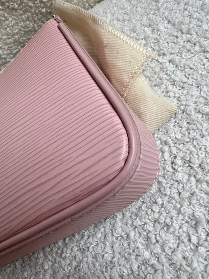 Louis Vuitton Easy Pouch Rose Ballerine Epi (RRP £1320)