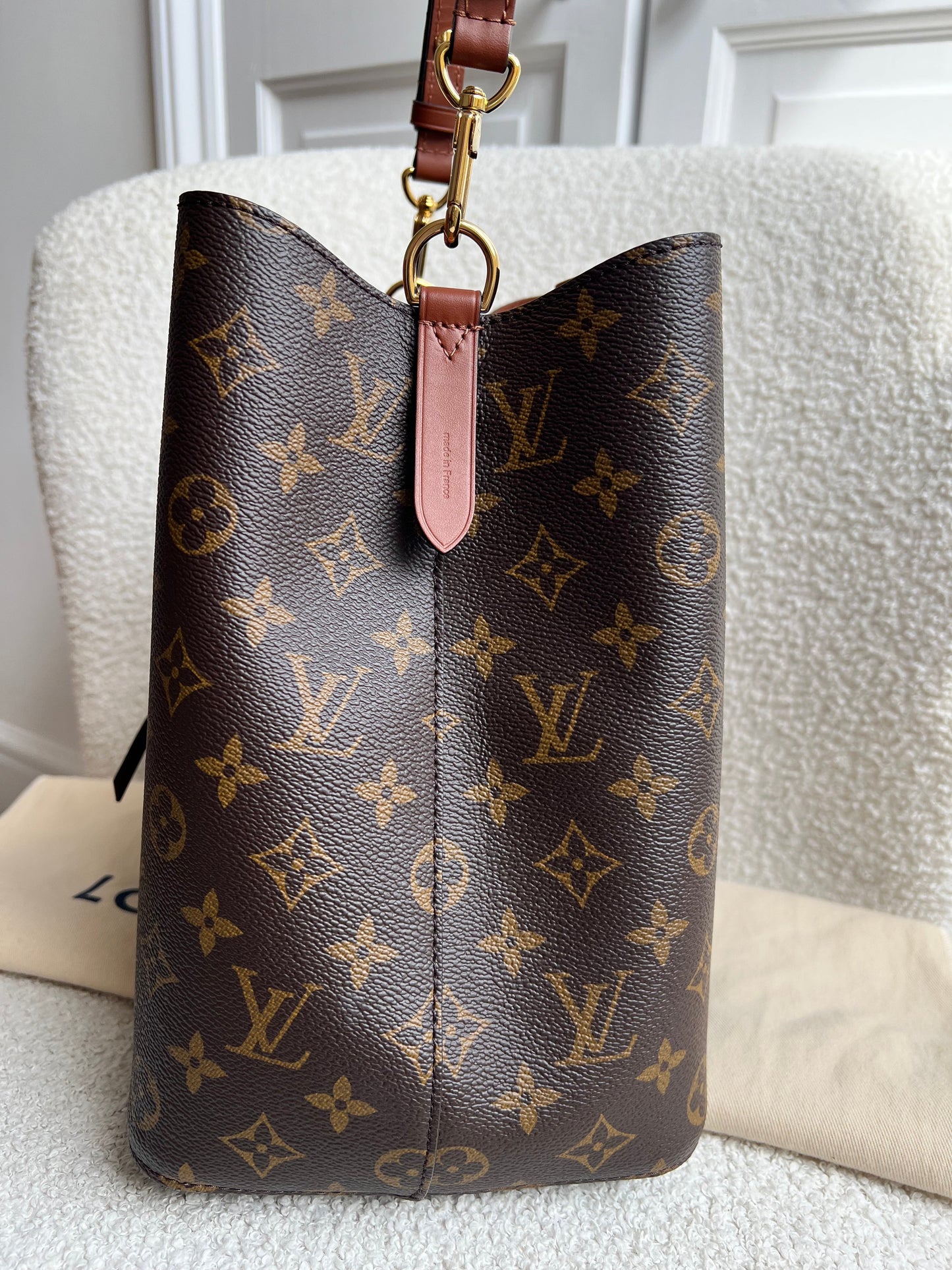Louis Vuitton Neo Noe Monogram Caramel (RRP £1,560)