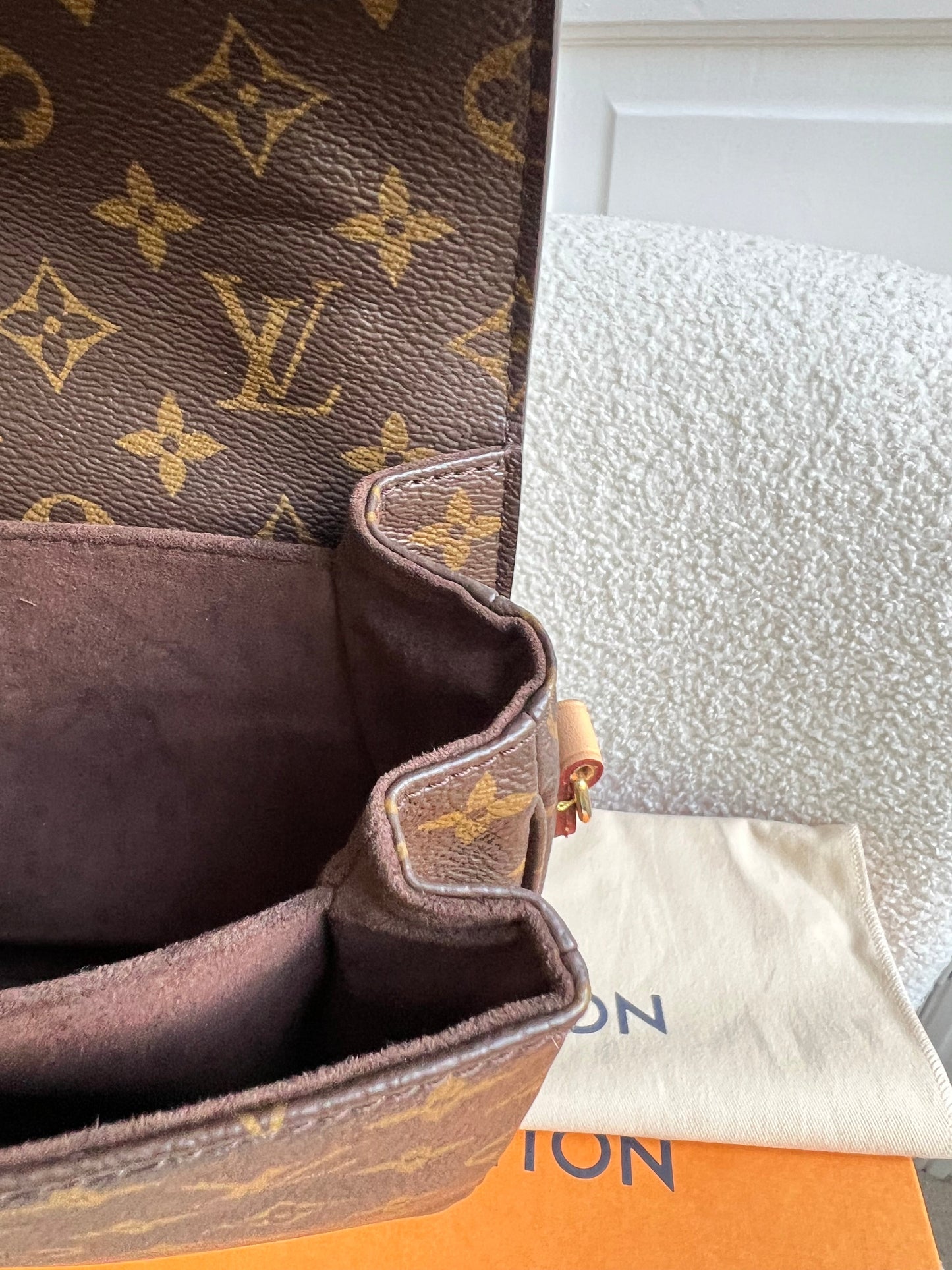 Louis Vuitton Pochette Metis Monogram (RRP £2,060)