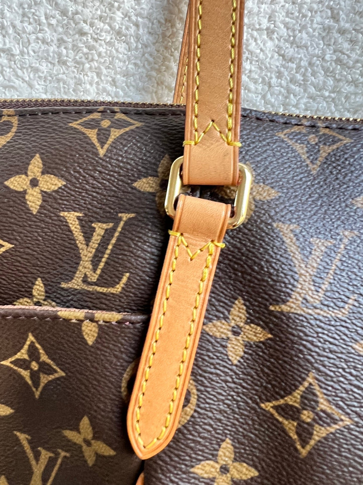 Louis Vuitton Totally PM Monogram