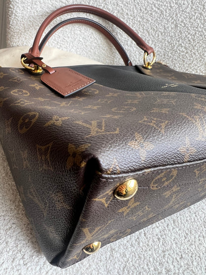 Louis Vuitton V Tote MM Tan and Monogram Canvas (RRP £1,890)