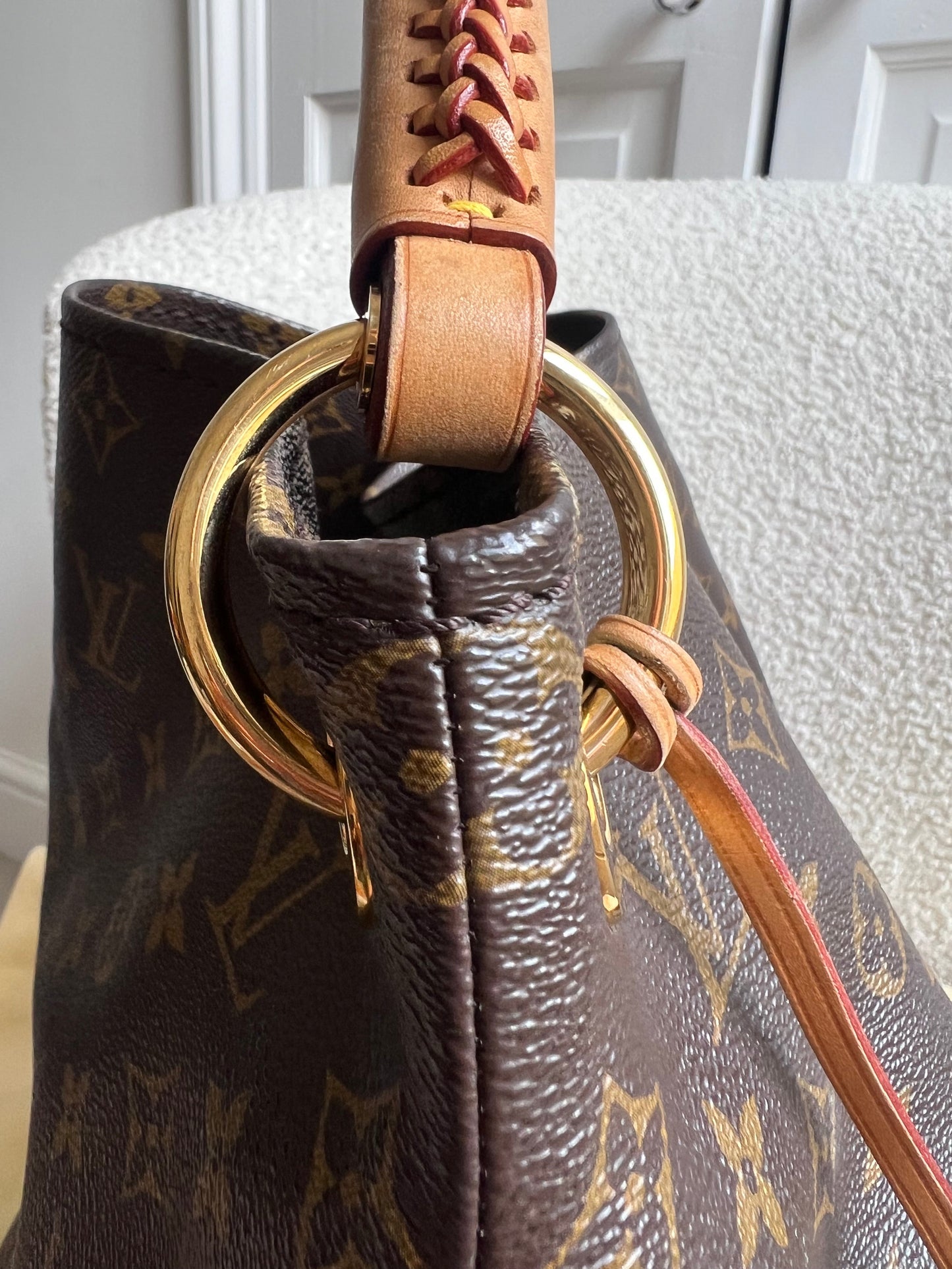Louis Vuitton Artsy MM Monogram (RRP £1,940)