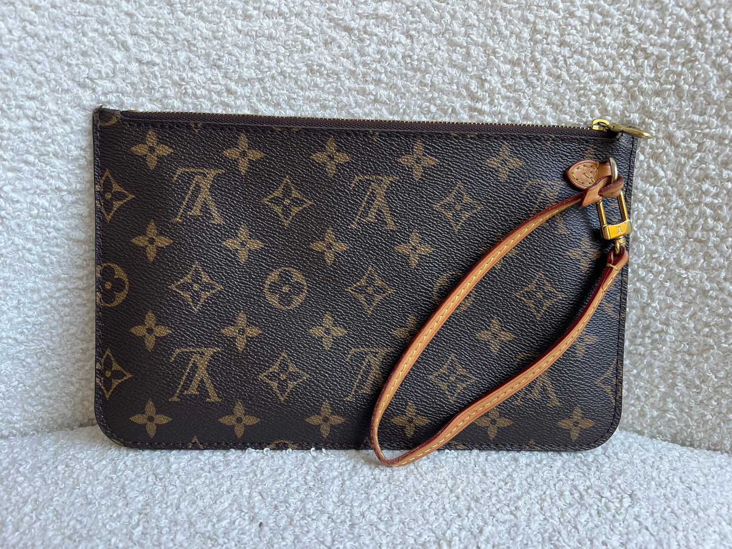 Louis Vuitton Pouch (from Neverfull MM) in Monogram