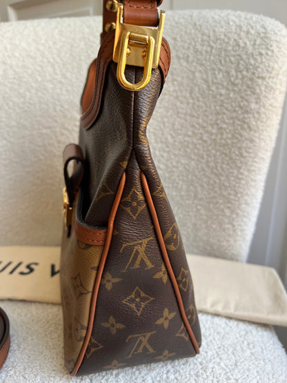 Louis Vuitton Dauphine Hobo PM (RRP £2190)