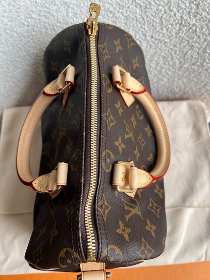 Louis Vuitton Speedy 25 Bandouliere Monogram (RRP £1,470)