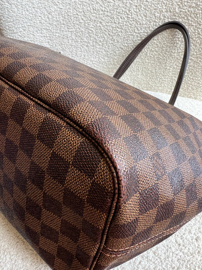 Louis Vuitton Neverfull MM Damier Ebene Cherry Interior (RRP £1,430)