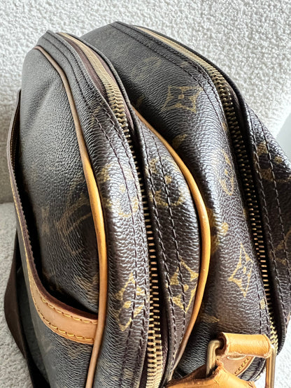 Lous Vuitton Reporter Monogram