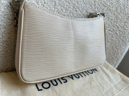 Louis Vuitton Easy Pouch Creme Epi (RRP £1320)