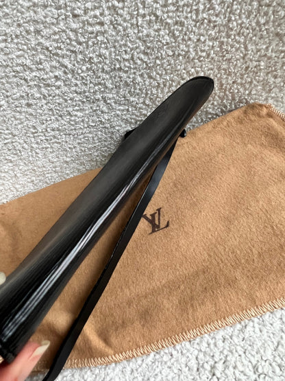 Louis Vuitton Vintage Black Epi Leather Pochette
