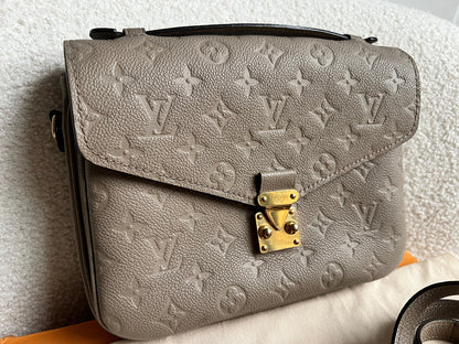Louis Vuitton Pochette Metis Empreinte (RRP £2,130)