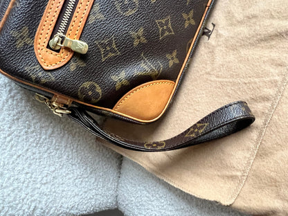 Louis Vuitton Vintage Marly Dragonne Clutch Monogram
