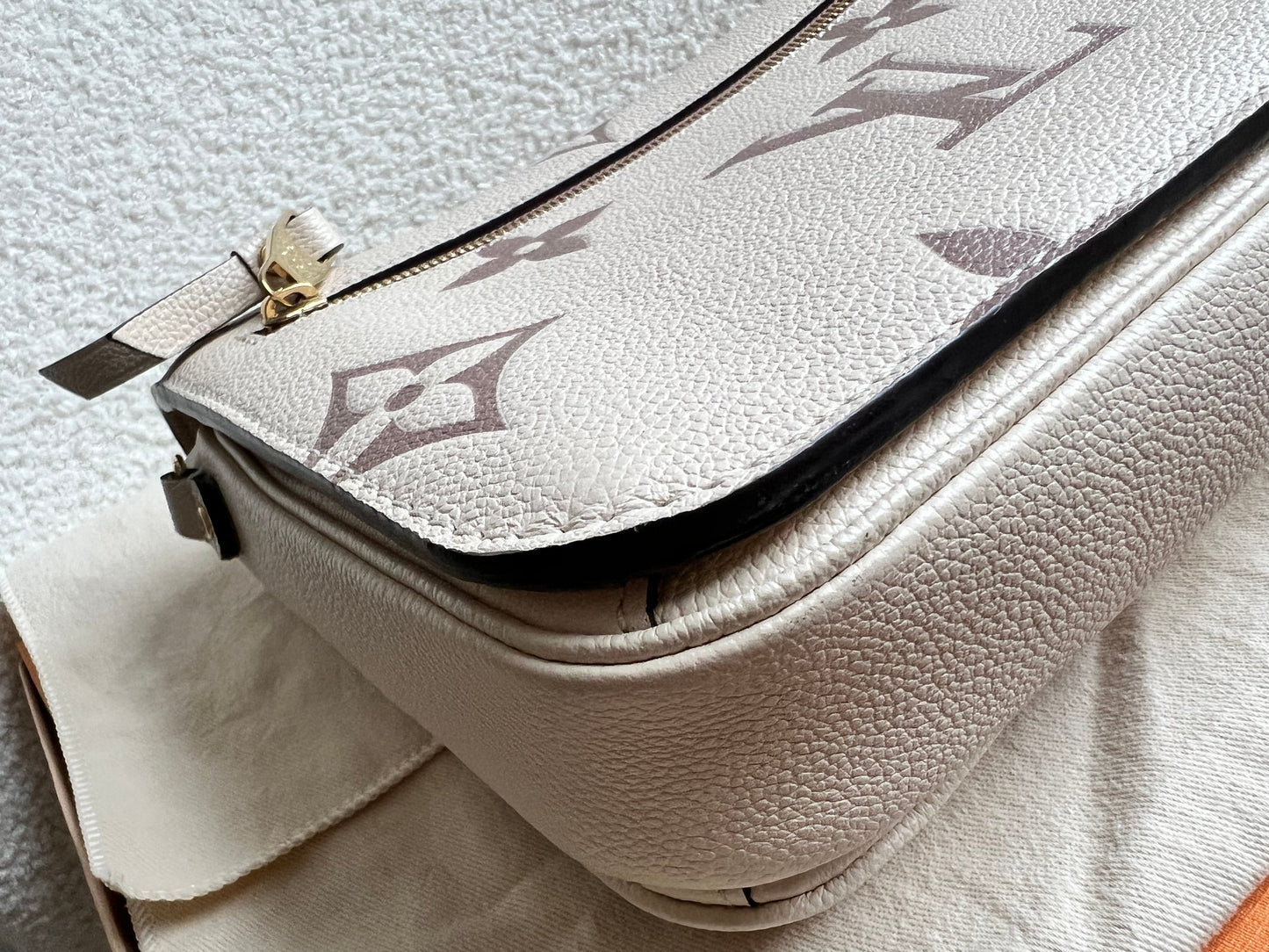 Louis Vuitton Pochette Metis Bicolour Empreinte (RRP £2,230)