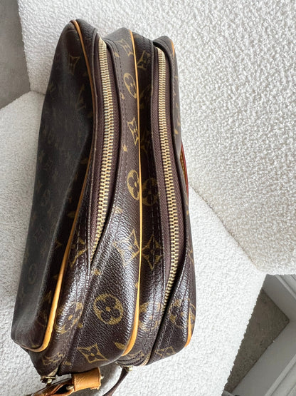 Lous Vuitton Reporter Monogram