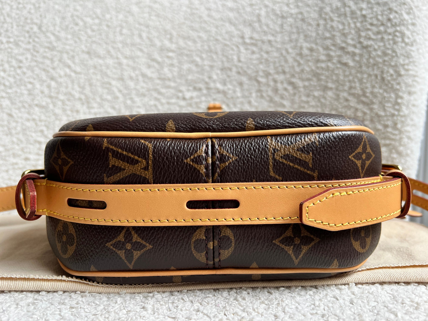Louis Vuitton Boite Chapeau Souple MM (RRP £2320)