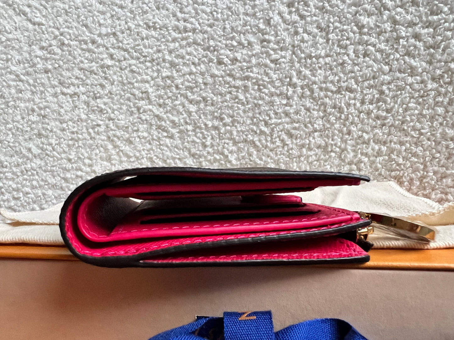 Louis Vuitton Lisa Wallet Monogram (RRP £390)