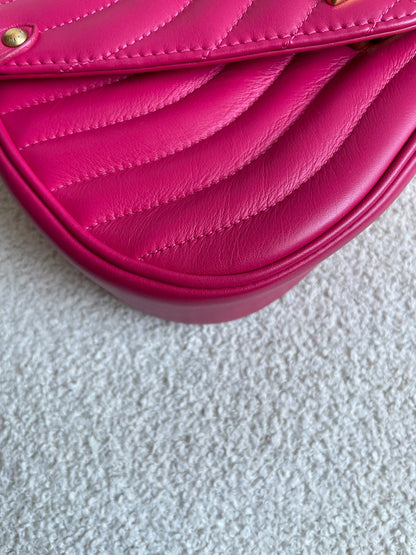 Louis Vuitton New Wave MM Bag in Pink