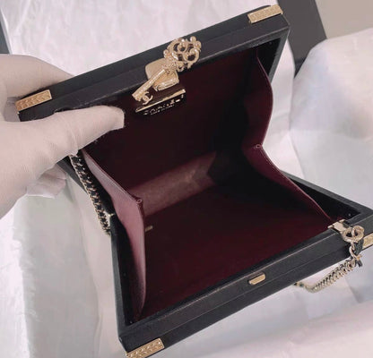 Chanel Luxury Leather Crossbody