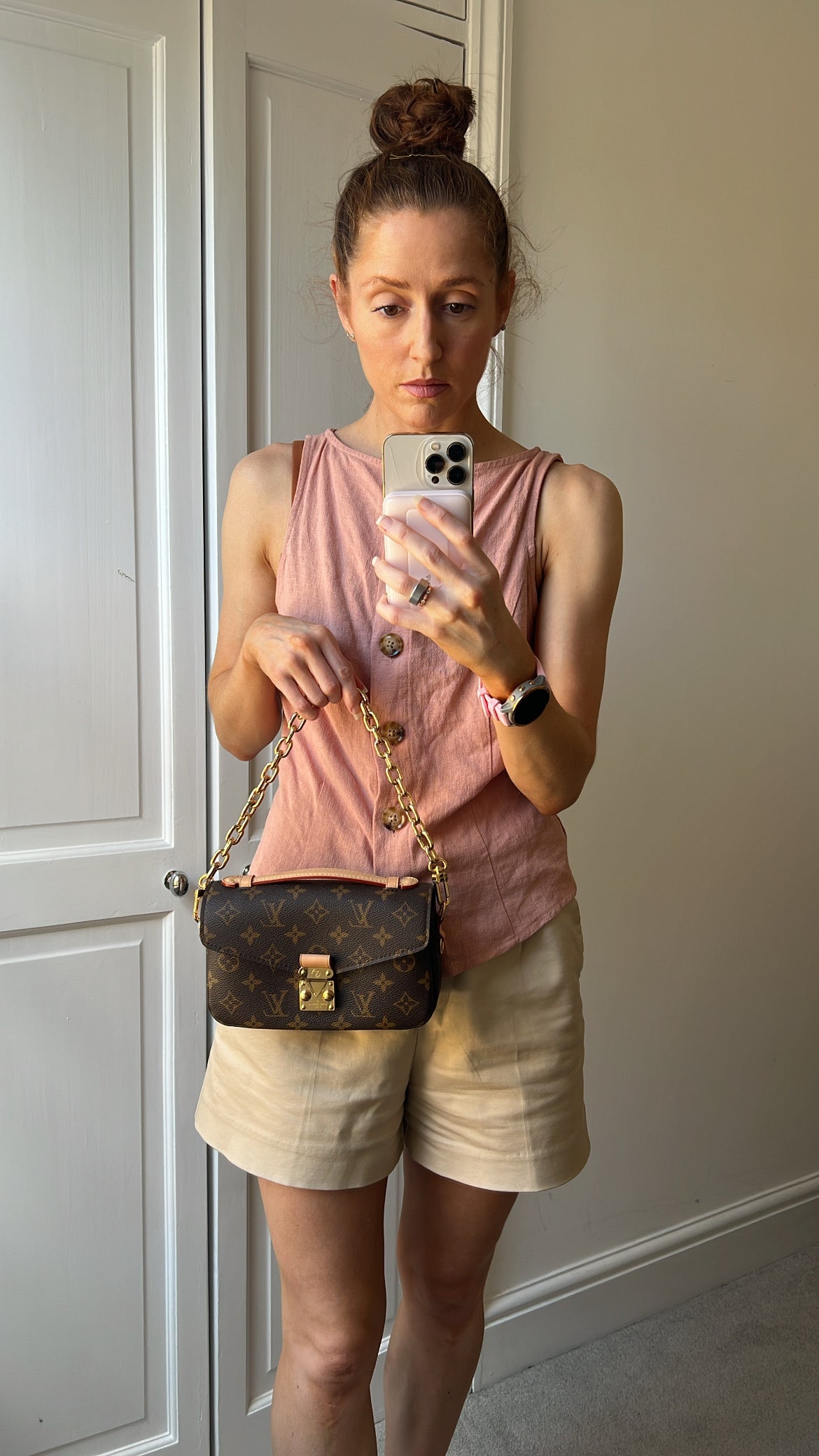 Louis Vuitton Pochette Metis East West Monogram (RRP £2,270)