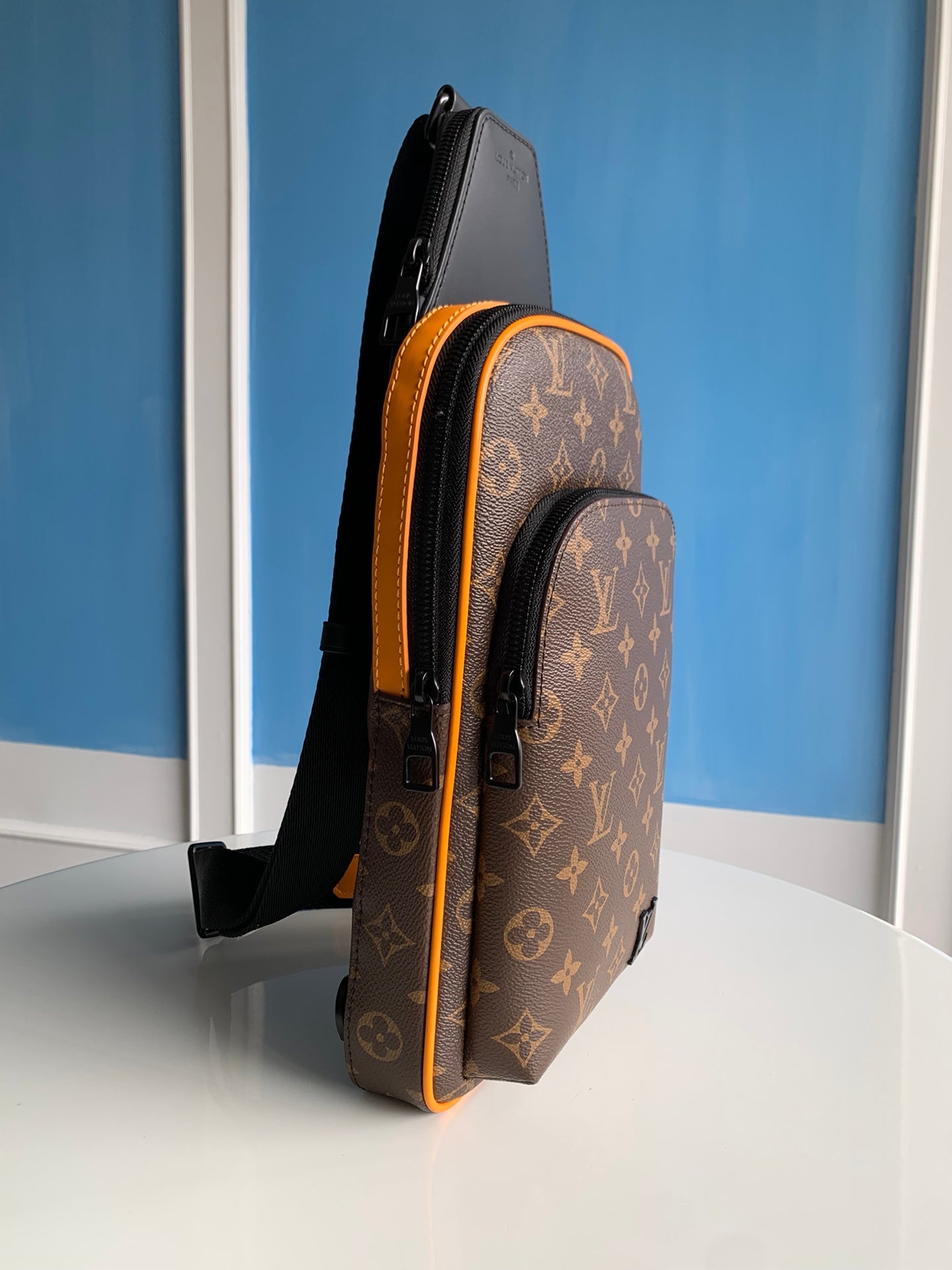 Louis Vuitton Avenue Sling Bag