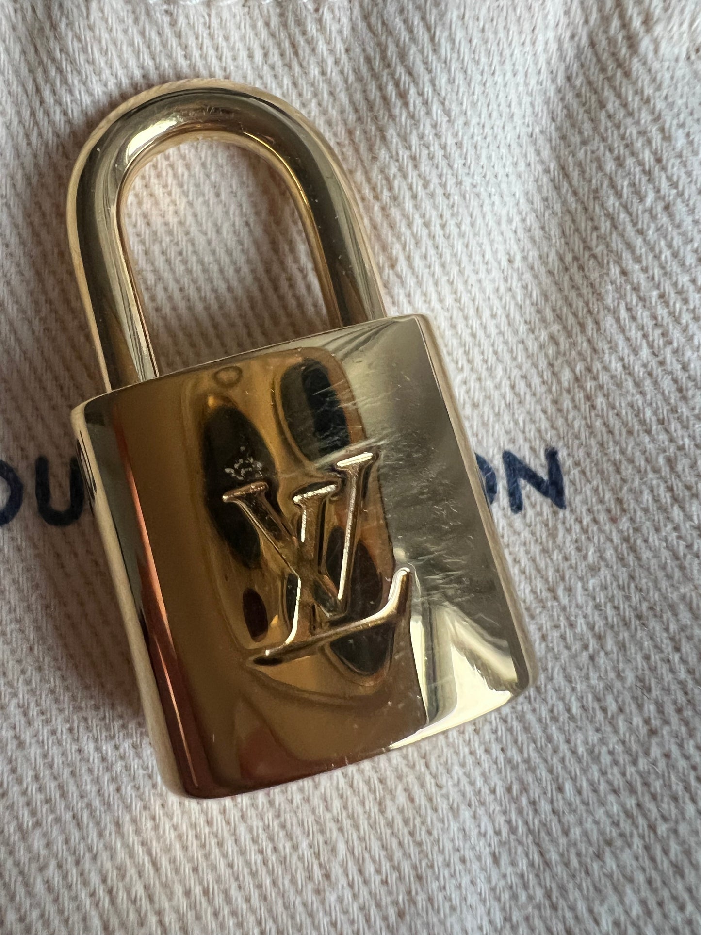 Louis Vuitton Alma BB Damier Ebene (RRP £1,450)