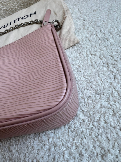 Louis Vuitton Easy Pouch Rose Ballerine Epi