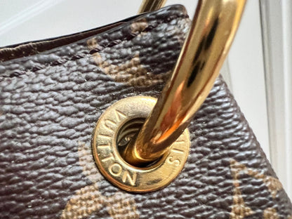 Louis Vuitton Graceful MM Monogram (RRP £1,420)