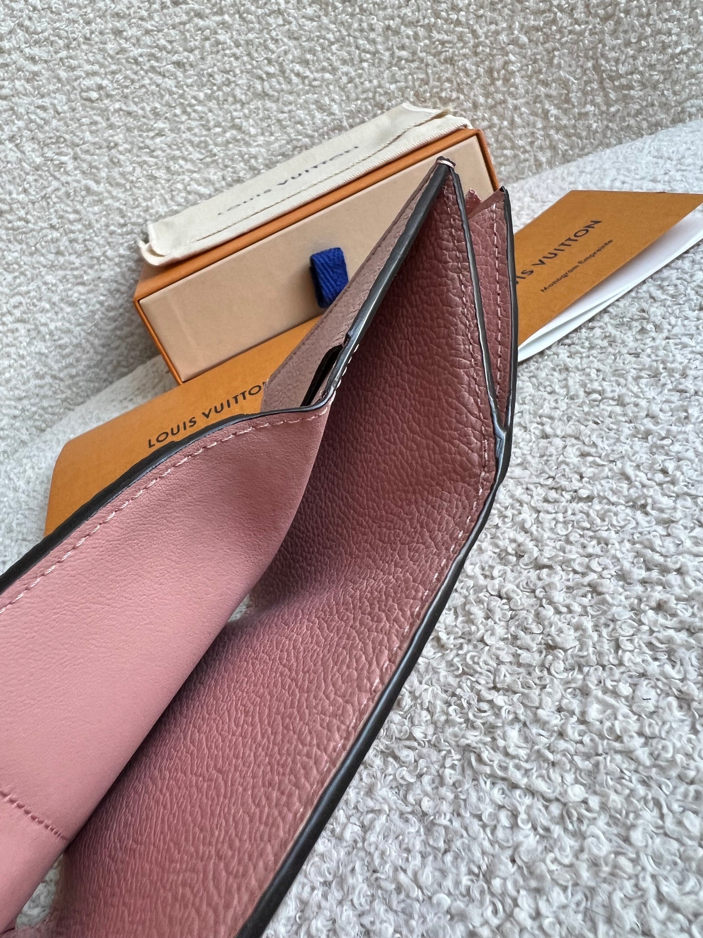 Louis Vuitton Zoe Wallet Rose Poudre Empreinte (RRP £515)