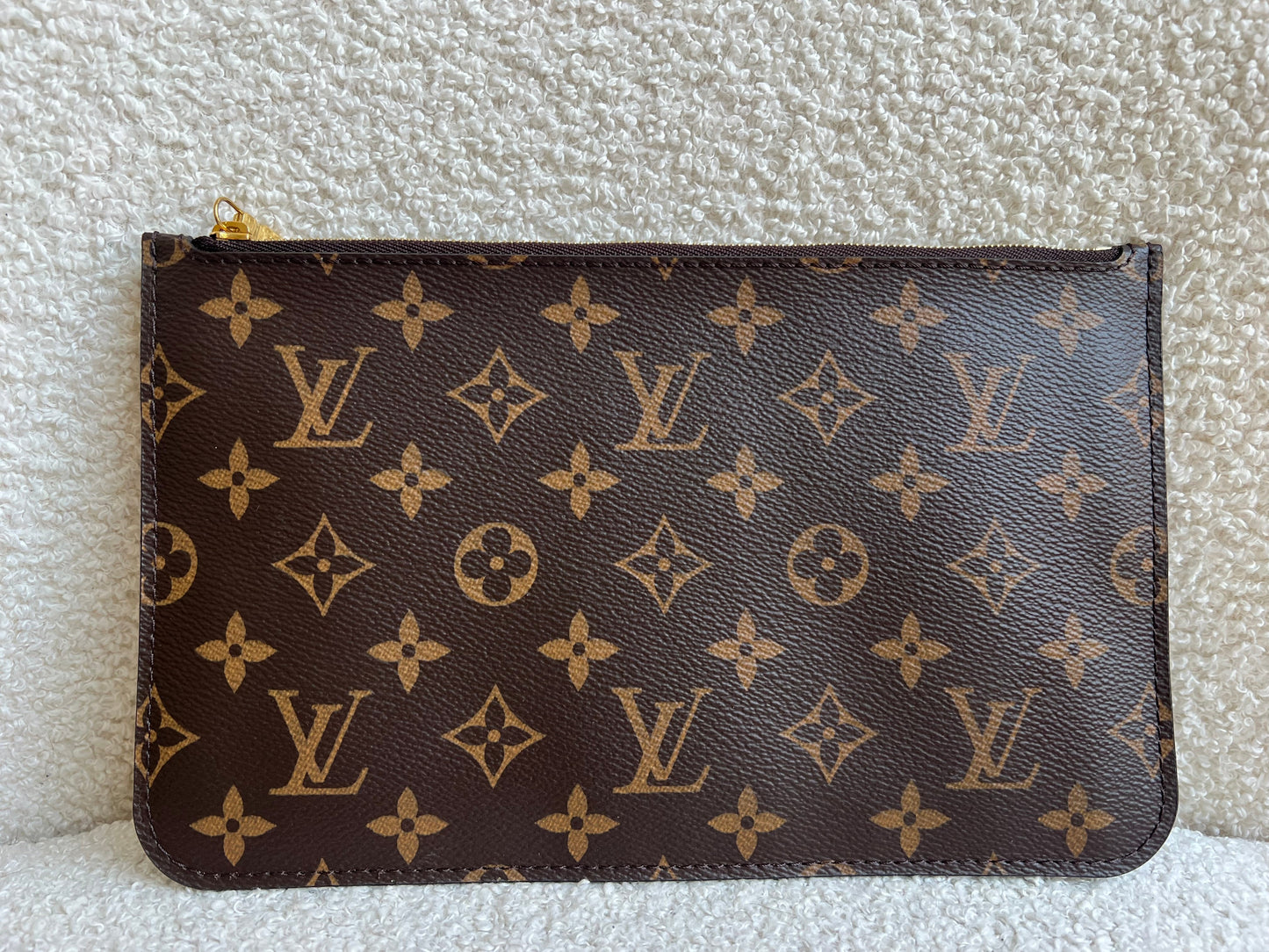 Louis Vuitton Pouch in Monogram