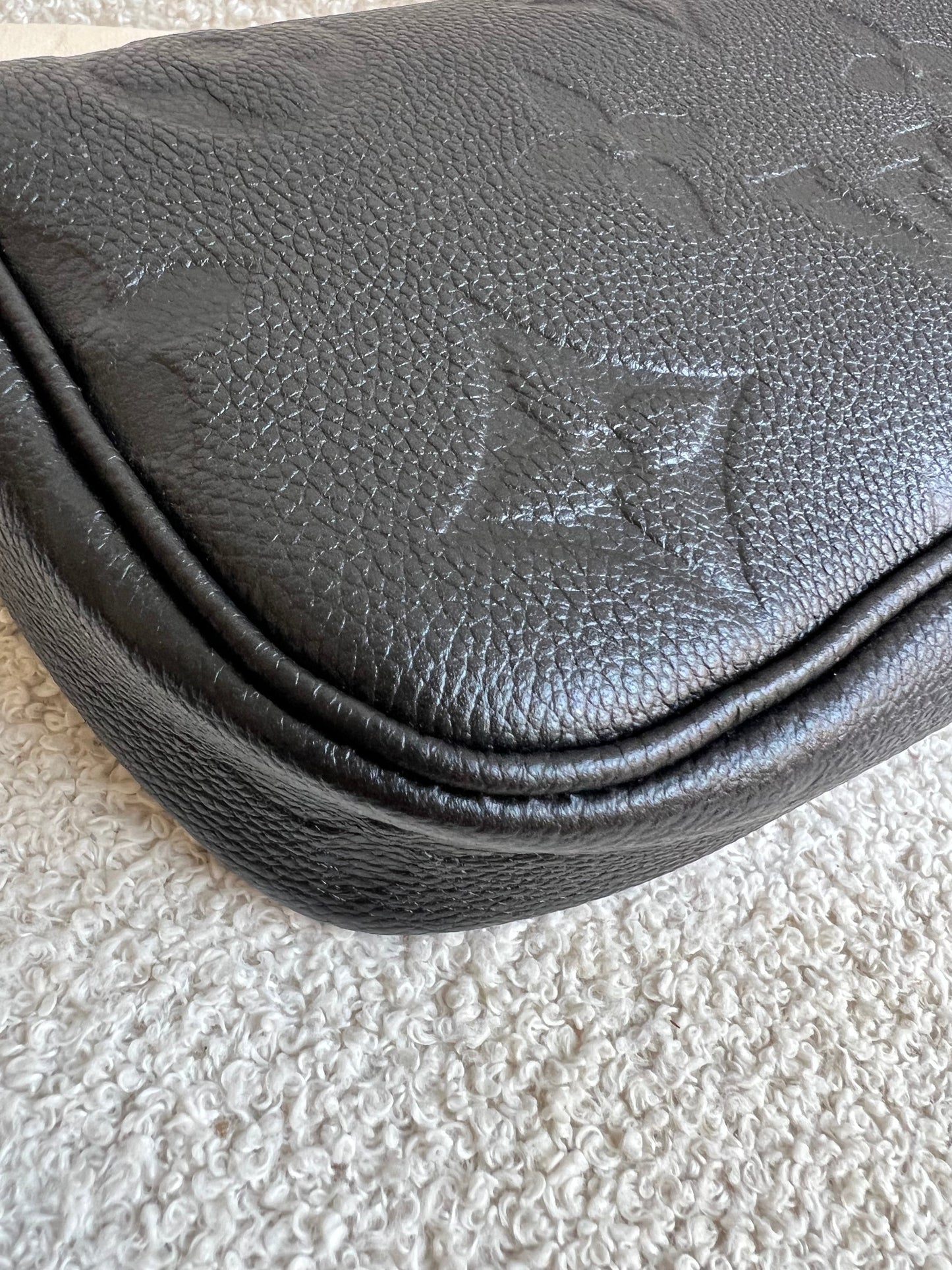 Louis Vuitton Ivy Wallet on Chain Bag Black Empreinte (RRP £1,490)