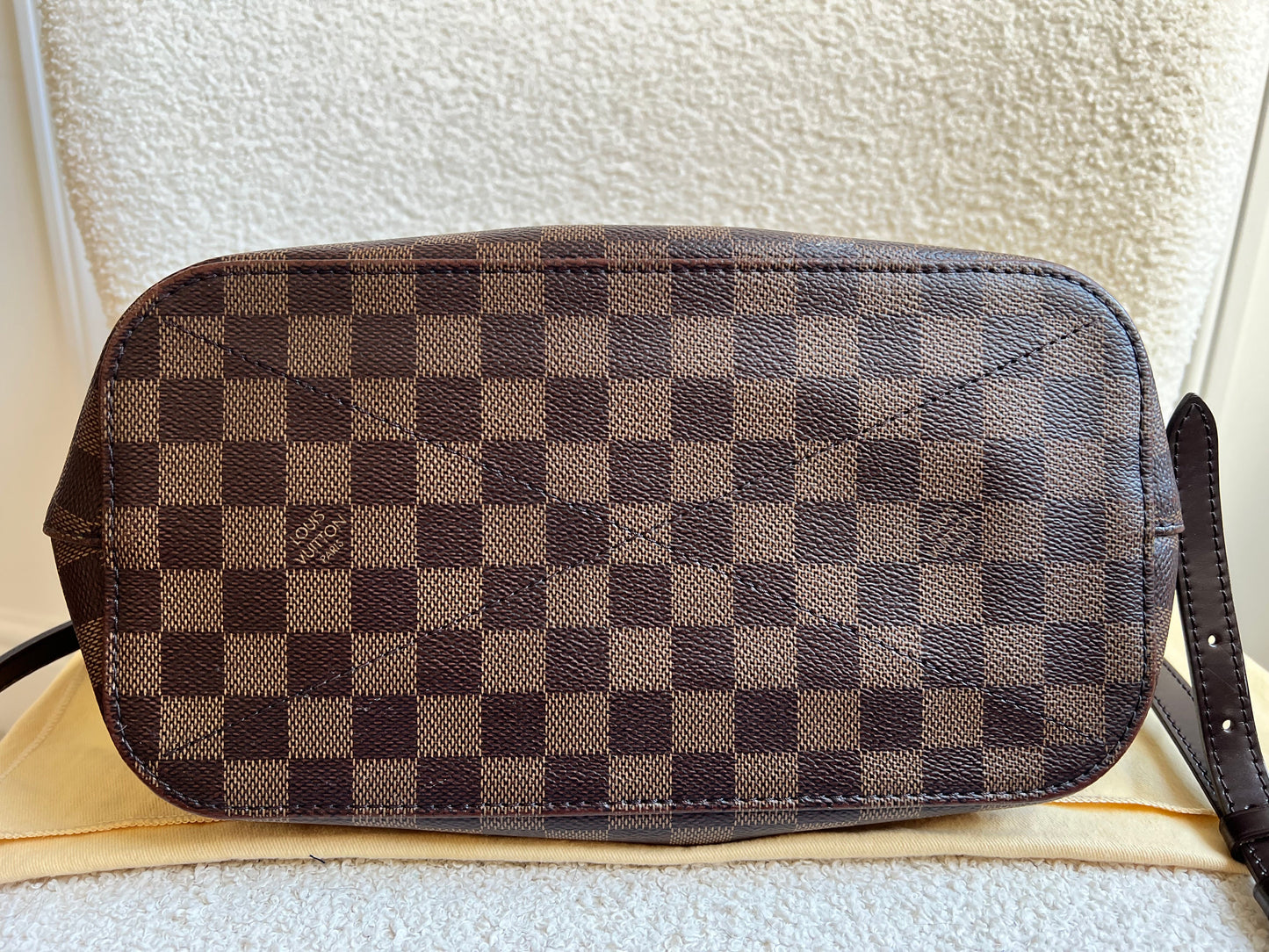 Louis Vuitton Siena MM Tote Damier Ebene