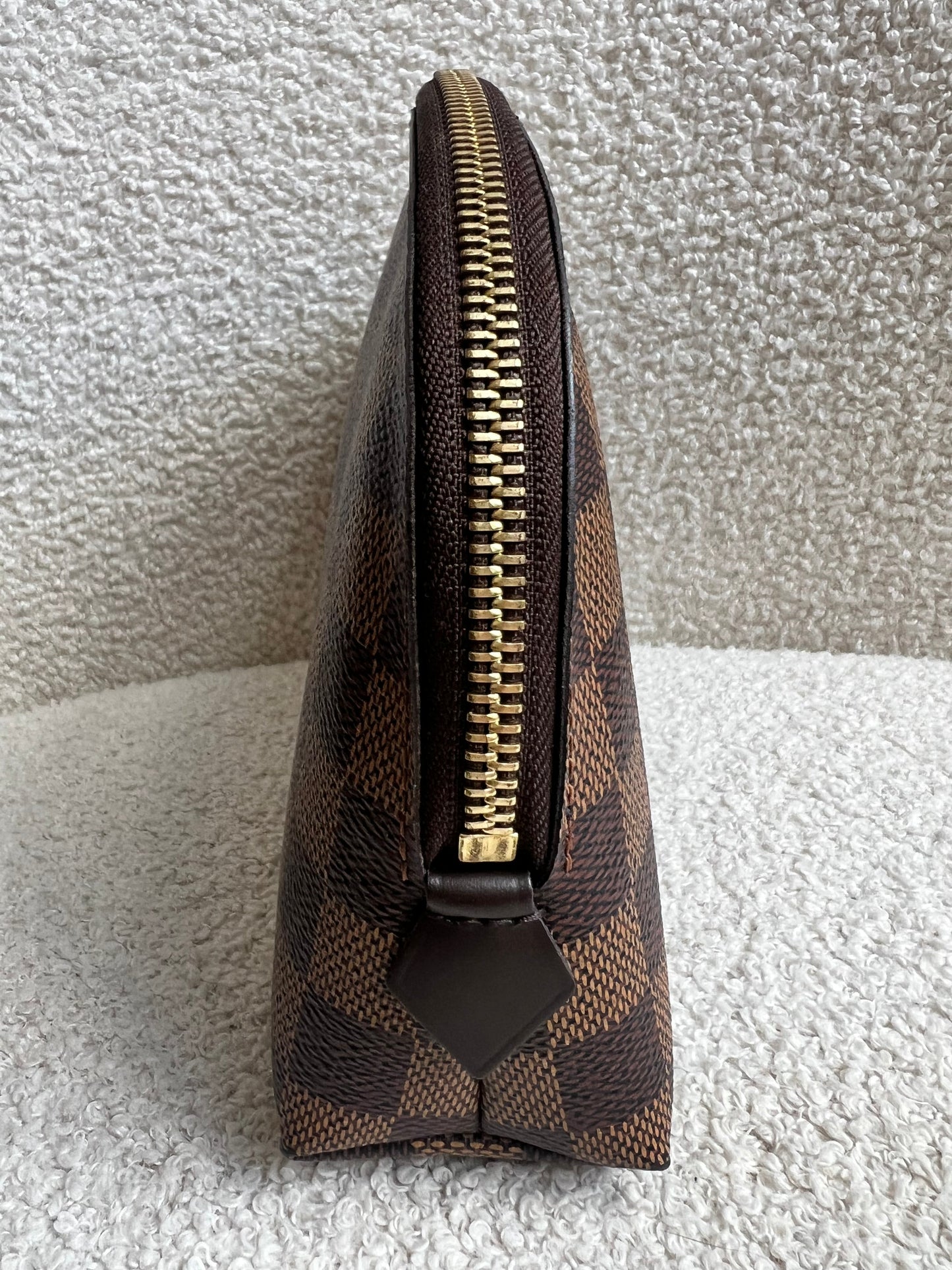 Louis Vuitton Cosmetic Pouch MM Damier Ebene (RRP £495)
