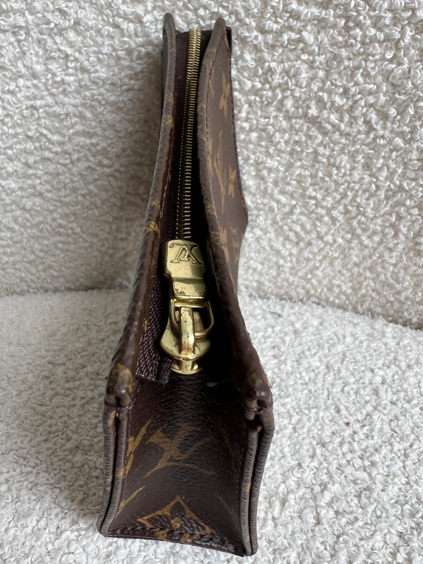 Louis Vuitton Toiletry Pouch 15 Monogram