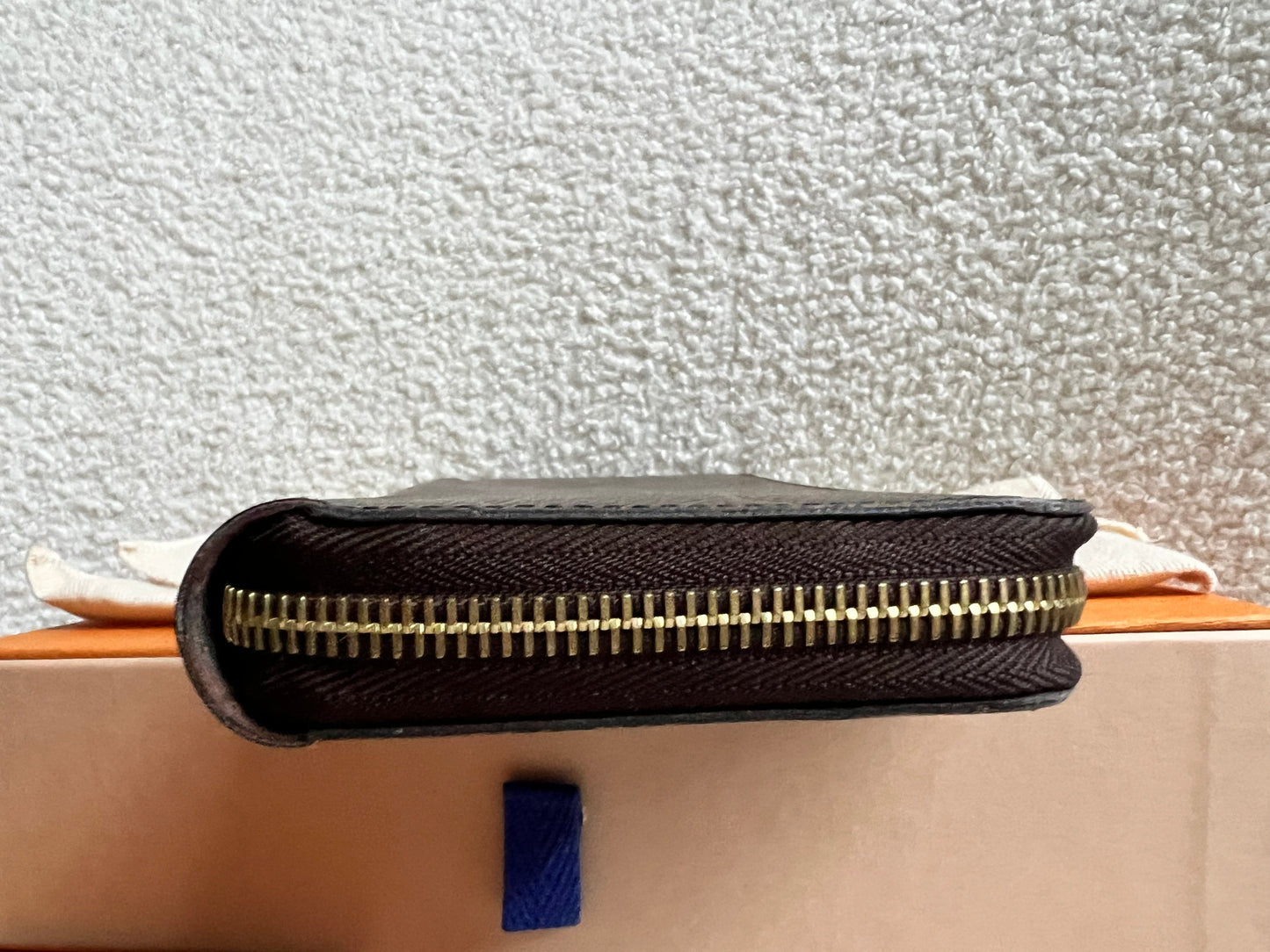 Louis Vuitton Zippy Wallet in Monogram (RRP £580)